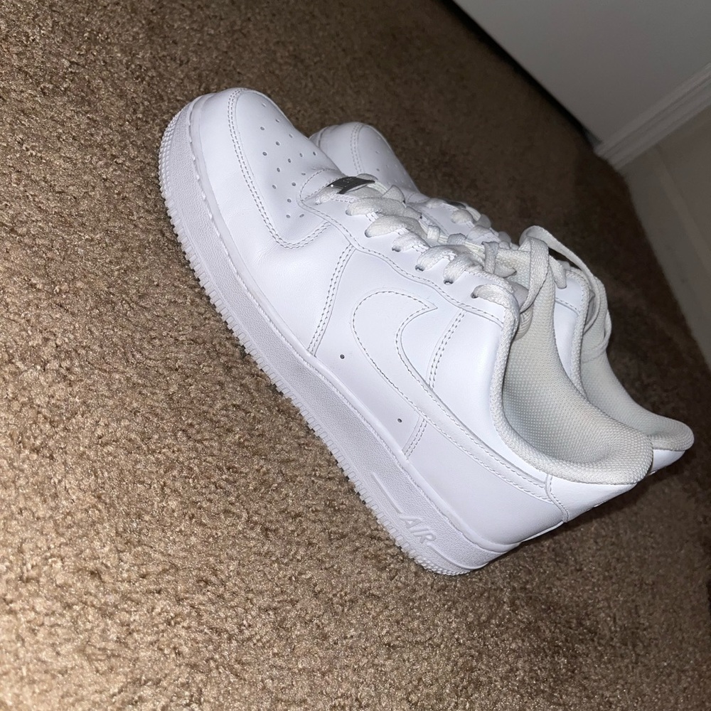 Barely worn Air Force 1’s